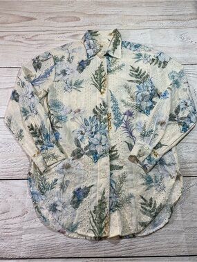 Adiva Cottagecore Floral Eyelet Button-Down Shirt Small